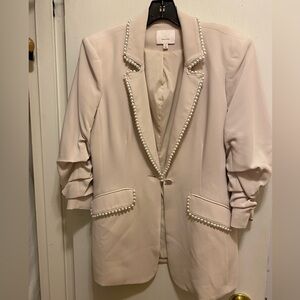 NWOT cinq a sept Gracey Faux Pearl trim Ivory Blazer, size 8